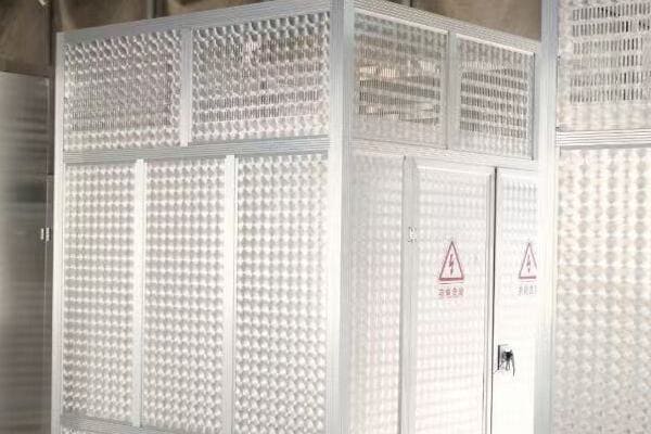 Innovative features in modern transformer boxes