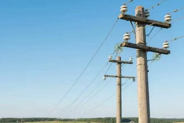 Diagram showing transformer integration in overhead power lines